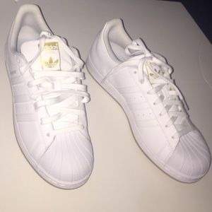 Adidas shell toe sz 9.5